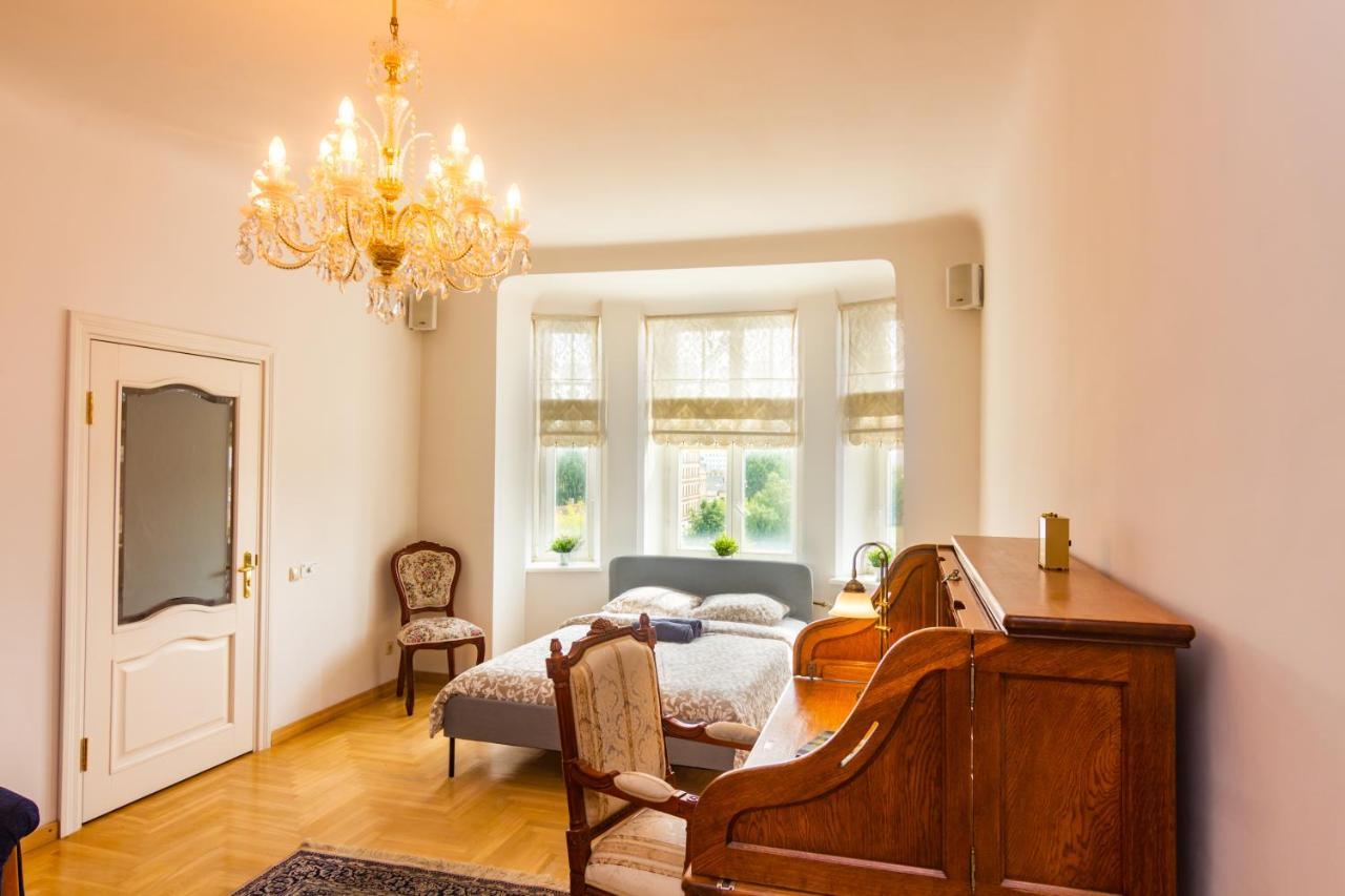 Classic Style In The Center Of Huoneisto Riika